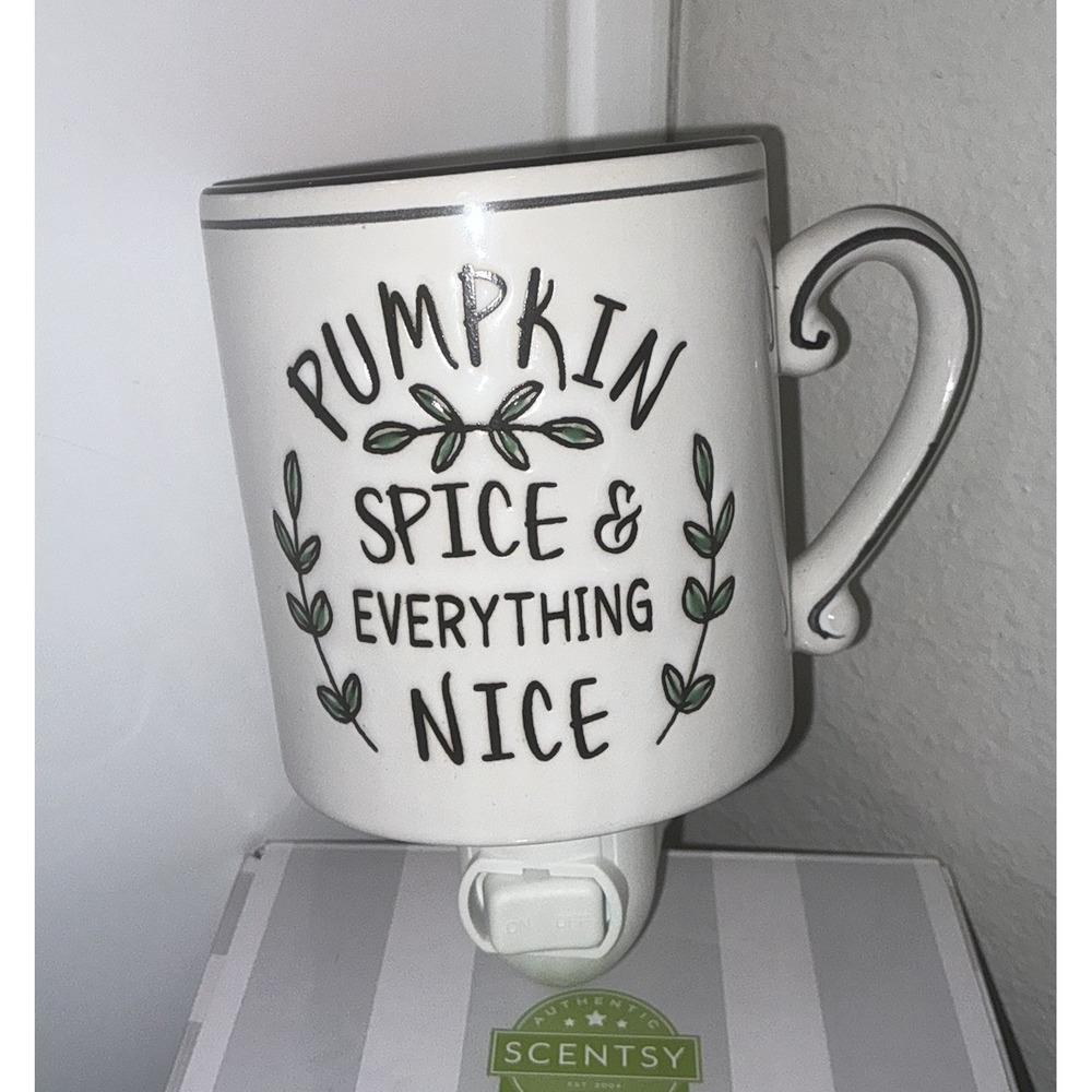 Scentsy Everything Nice Plug-In Wax Warmer Pumpkin Spice Mug Ceramic Nightlight